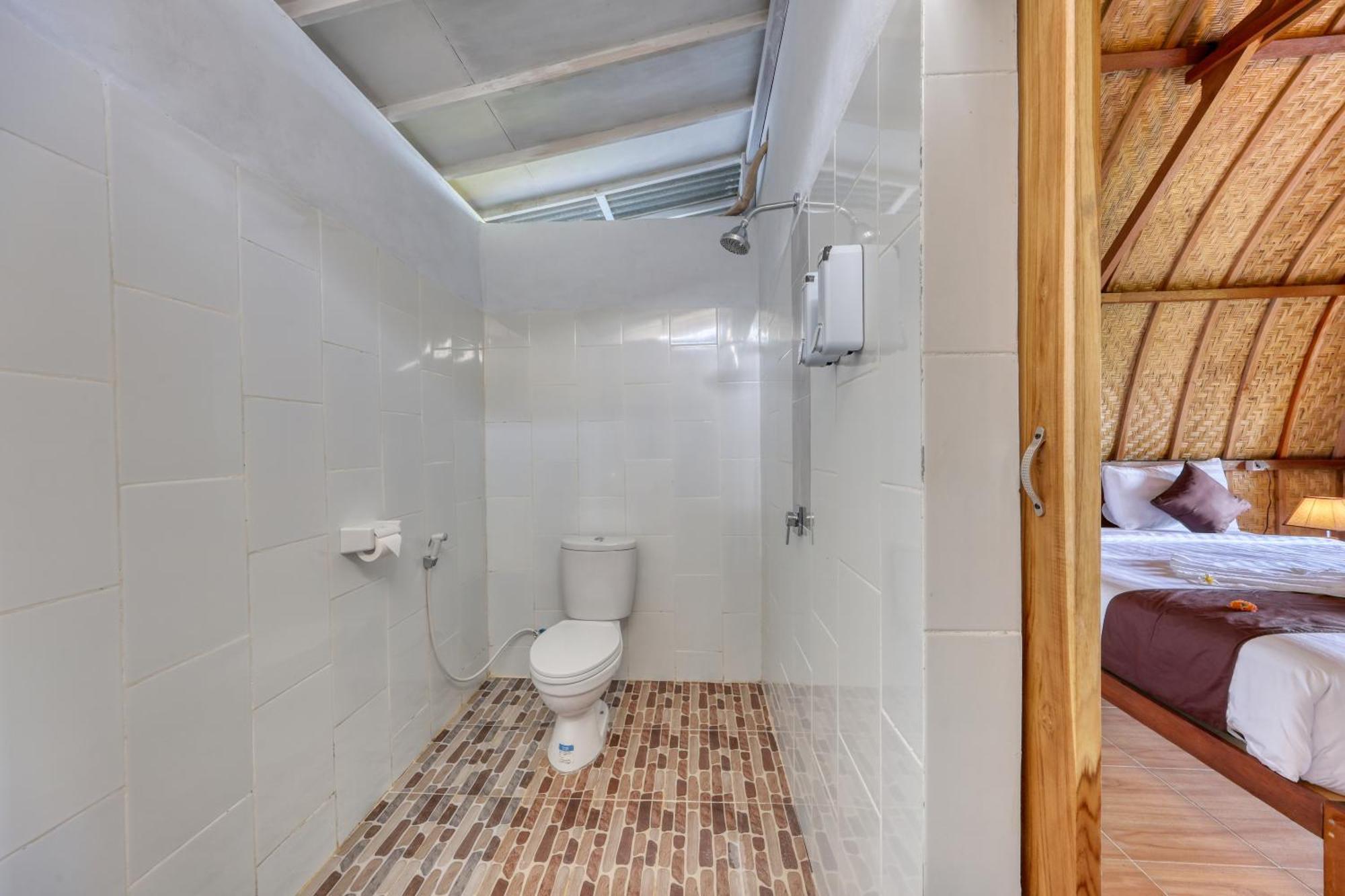 D Sebuluh Bungalow Batumadeg Oda fotoğraf