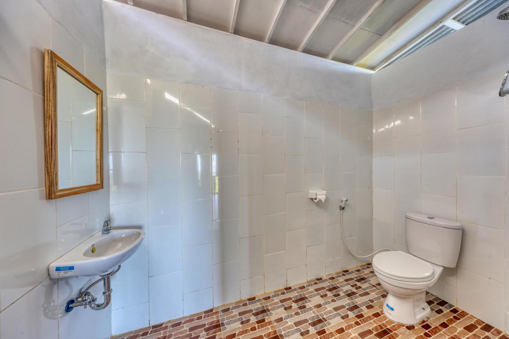 D Sebuluh Bungalow Batumadeg Oda fotoğraf