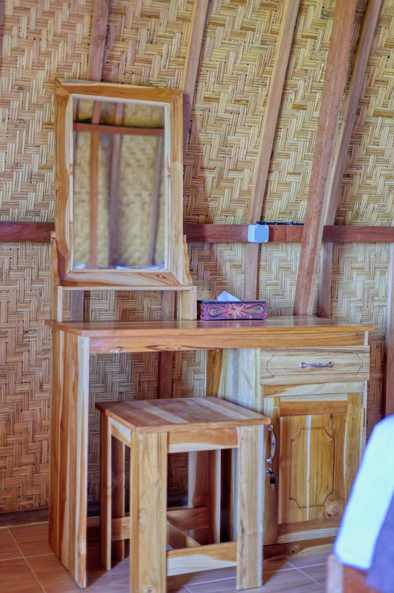 D Sebuluh Bungalow Batumadeg Oda fotoğraf